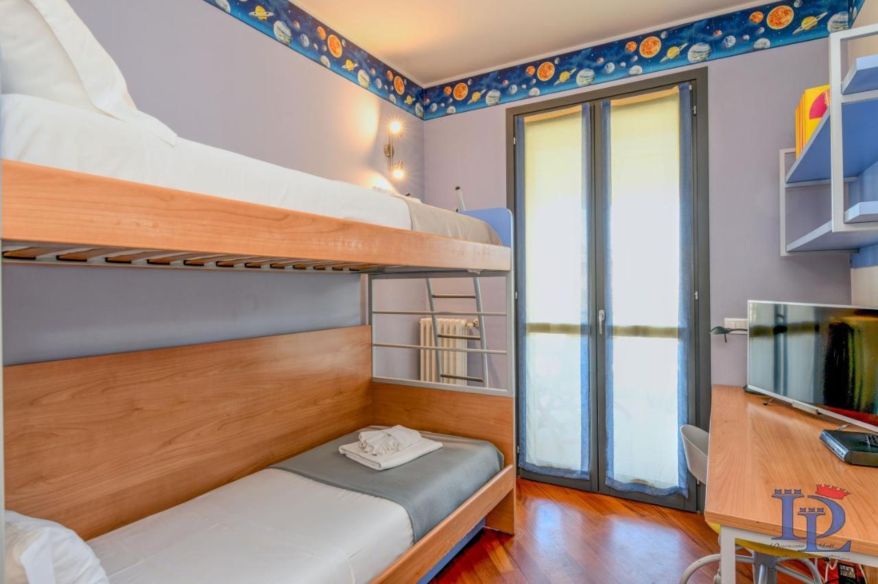 Desenzanoloft Official Partner Marriott Homes & Villas -Butterfly And 5 Pools Family Apartment Дезенцано-дель-Гарда Экстерьер фото