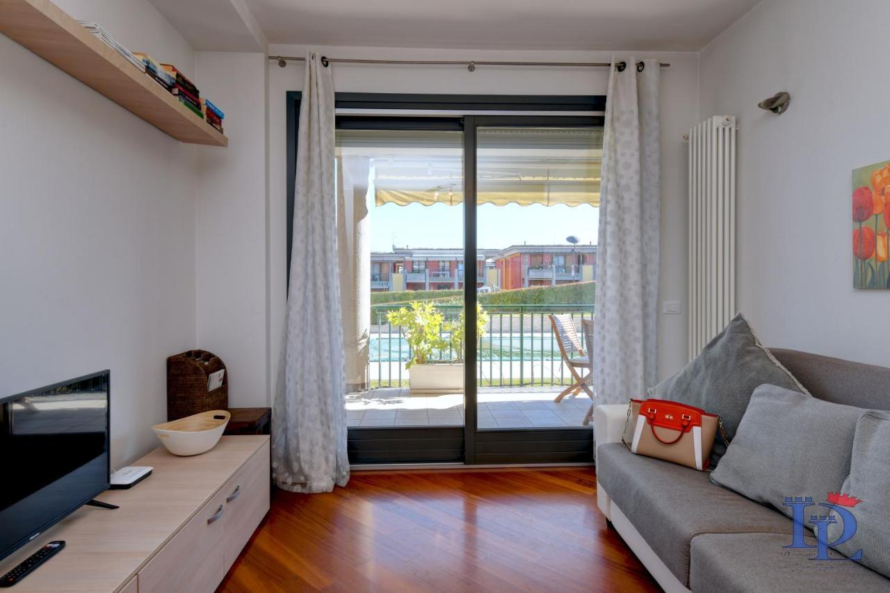 Desenzanoloft Official Partner Marriott Homes & Villas -Butterfly And 5 Pools Family Apartment Дезенцано-дель-Гарда Экстерьер фото