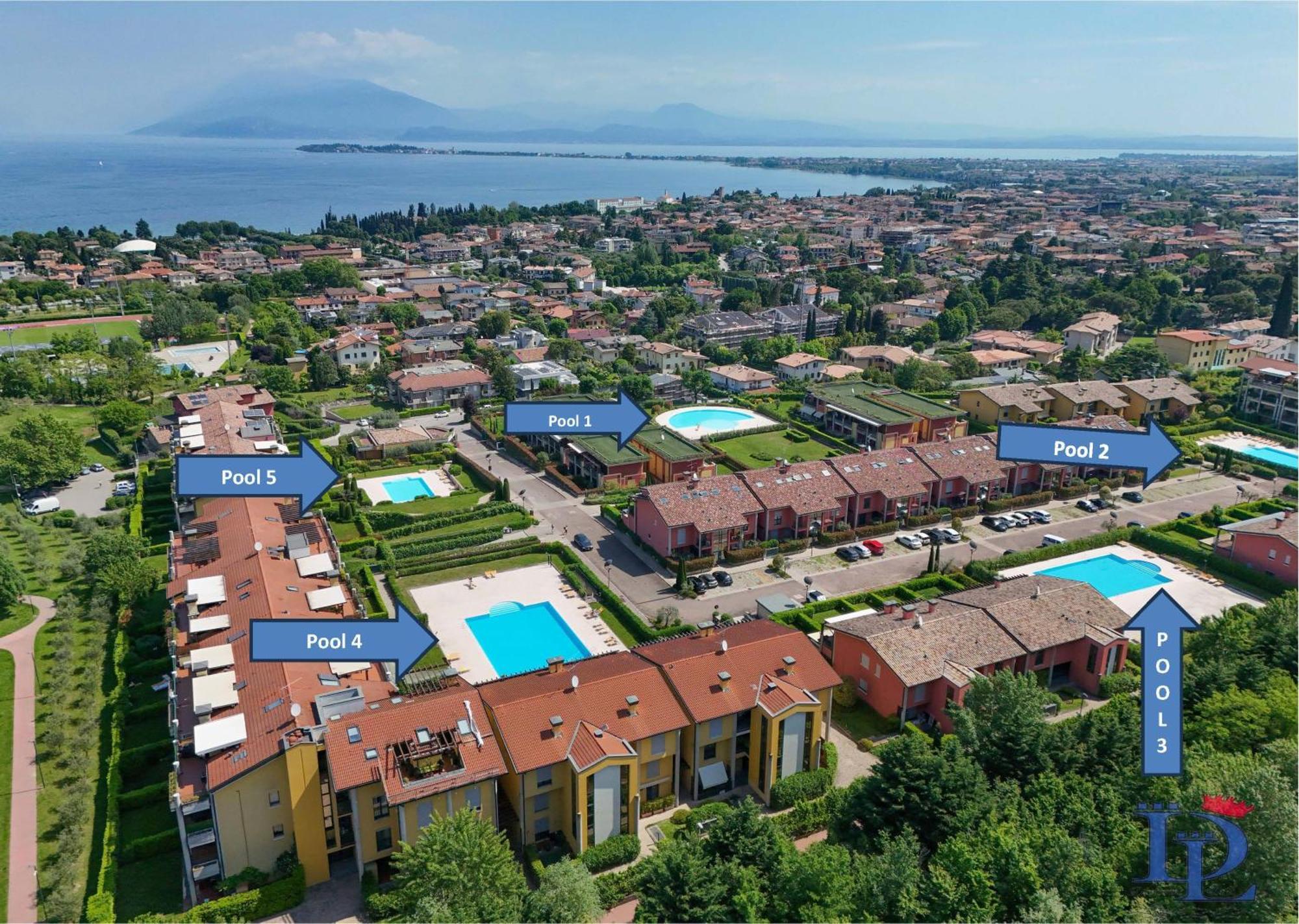 Desenzanoloft Official Partner Marriott Homes & Villas -Butterfly And 5 Pools Family Apartment Дезенцано-дель-Гарда Экстерьер фото