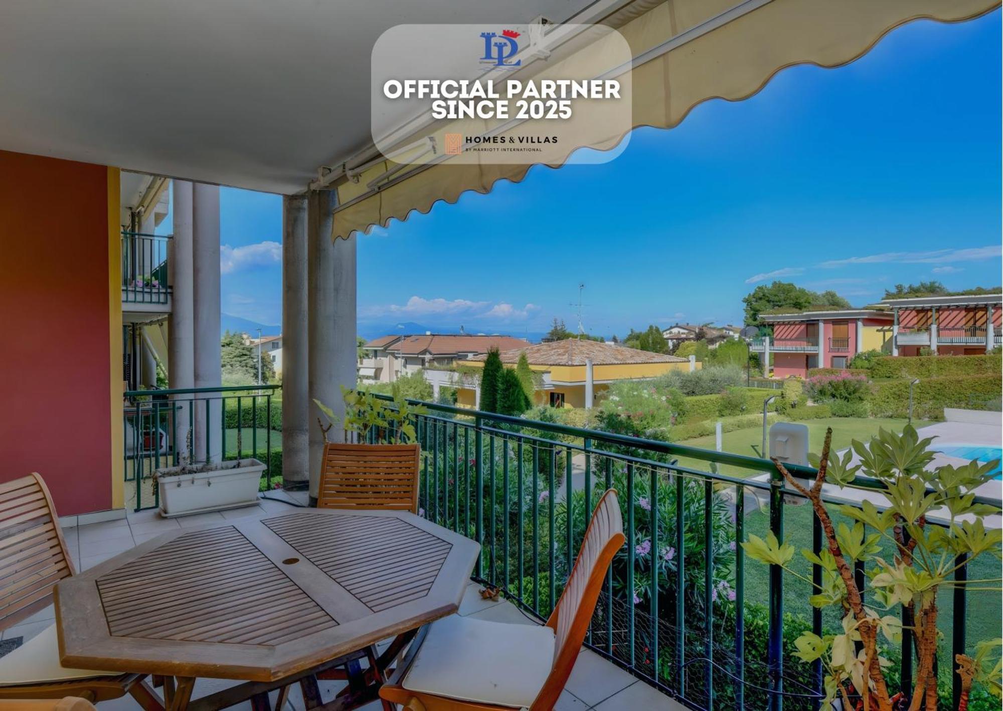 Desenzanoloft Official Partner Marriott Homes & Villas -Butterfly And 5 Pools Family Apartment Дезенцано-дель-Гарда Экстерьер фото